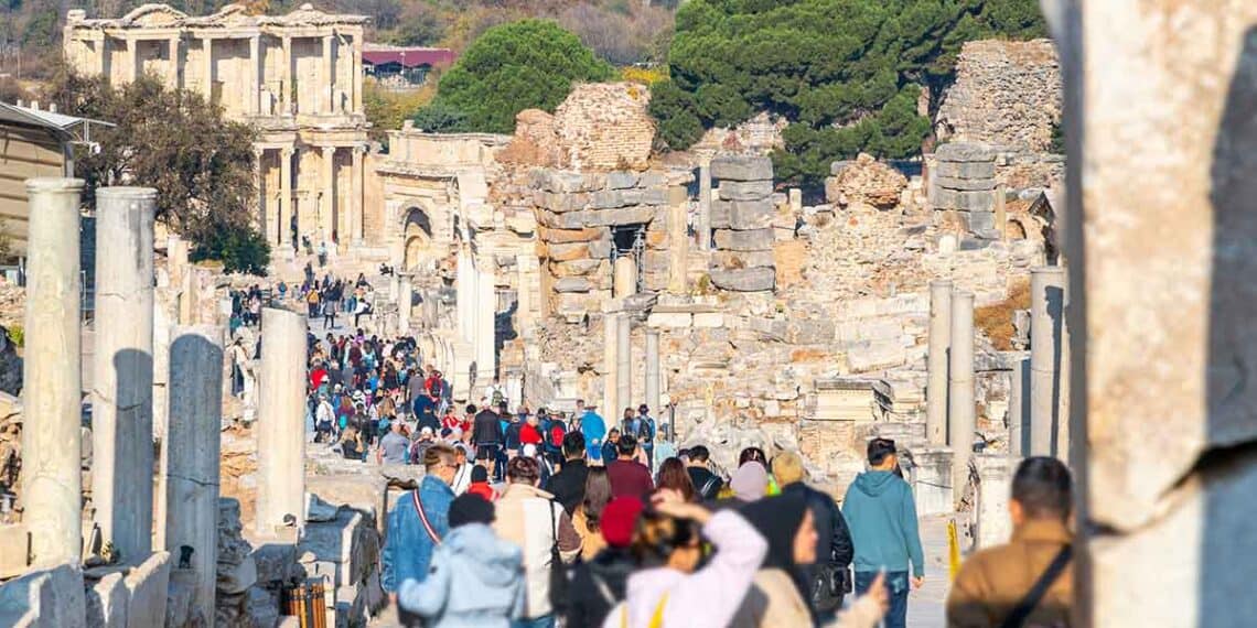 Inside the 2026 Trend of ‘Sleep Tourism’ for the Ultra-Wealthy.