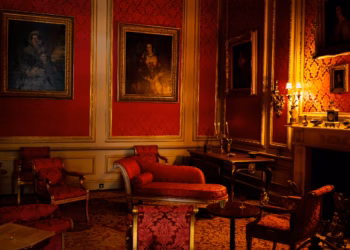 Why the Most Powerful Rooms Have No Windows