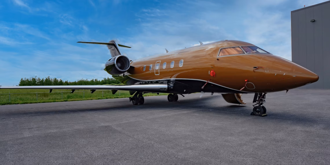 The Flying Command Center: Connectivity at 45,000 Feet