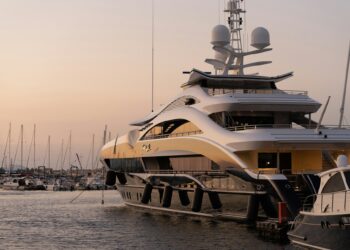The Rise of the Floating Office: Why CEOs Are Running Companies from Superyachts