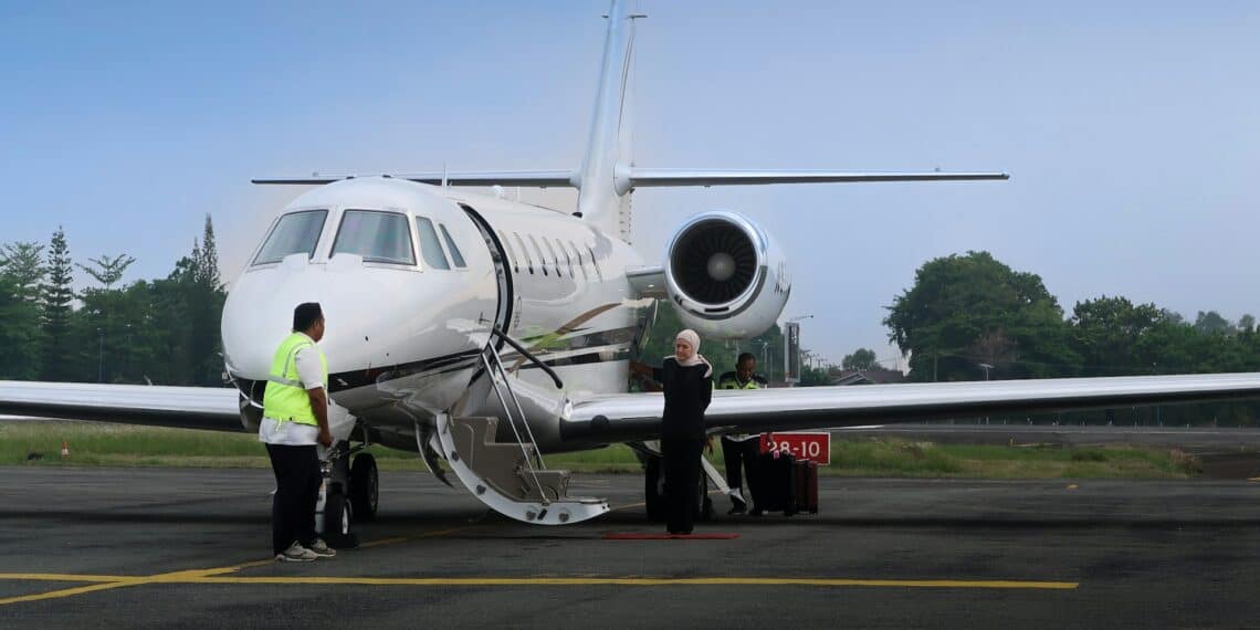 Empty Legs Decoded: How the Smartest Flyers Charter Private Jets at a Fraction of the Cost