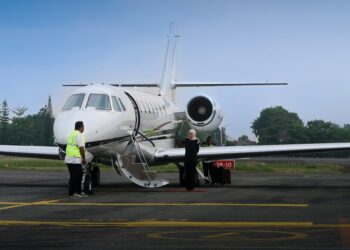 Empty Legs Decoded: How the Smartest Flyers Charter Private Jets at a Fraction of the Cost