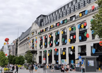 LVMH and the Art of Dynasty: What Every Family Business Can Learn from Bernard Arnault