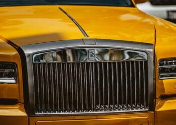 Luxury Car Etiquette Around the World: What Every Discerning Traveler Must Know