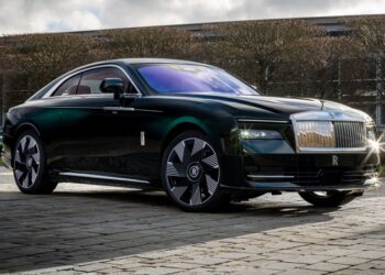 The Rolls-Royce Spectre Effect: How One Electric Coupé Rewrote the Rules of Luxury