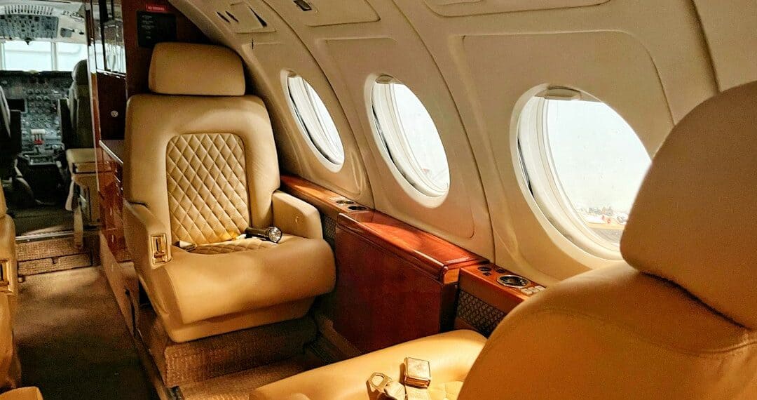 Private jet cockpit luxury aviation — Hype Luxury
